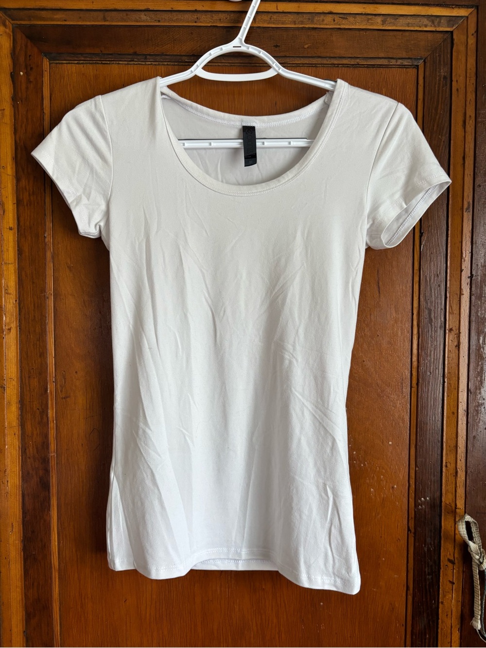Studio 33 Women's White Scoop Neck Short Sleeve Tee
